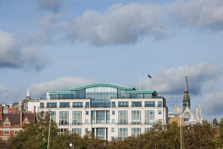 BAT - Globe House II.