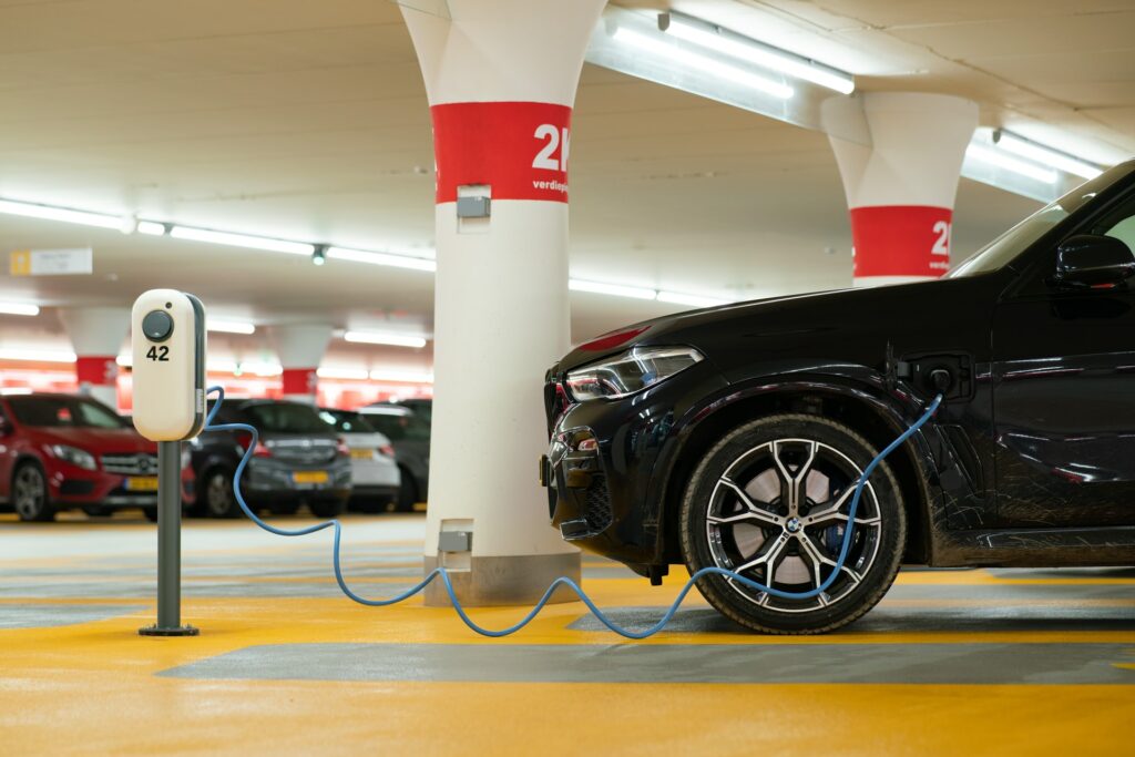 elektromobilita, elektromobil, elektroauto, dobíjecí stanice - Tradeinfo.cz elektromobilita, elektromobil, elektroauto, dobíjecí stanice, jak vydělat peníze pronájmem parkovacího místa