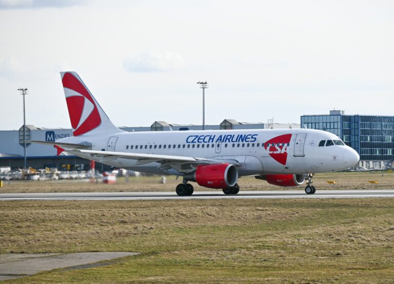 čsa, české aerolinie, letadlo