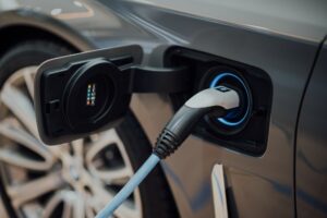 Prodej automobilů s čistě elektrickým pohonem se v Evropské unii ve třetím čtvrtletí meziročně zvýšil o 22 procent na 259.449.