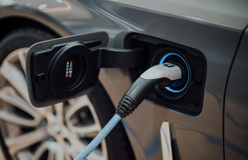 Prodej automobilů s čistě elektrickým pohonem se v Evropské unii ve třetím čtvrtletí meziročně zvýšil o 22 procent na 259.449.