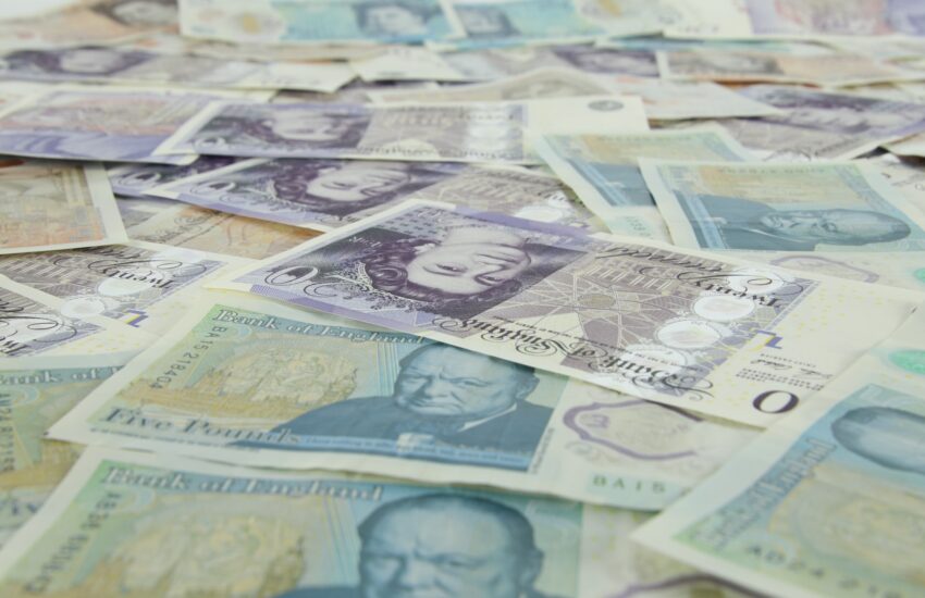 britská libra, libra, peníze, bankovky