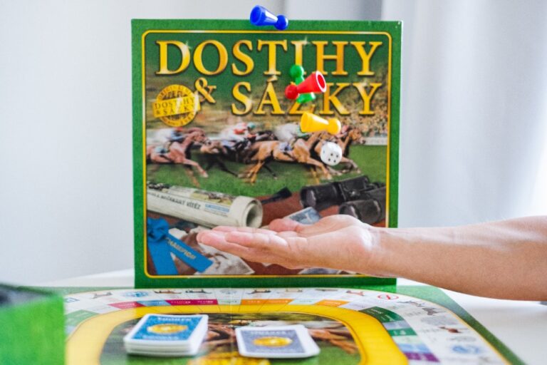 Dostihy a sázky, hra, hra pro děti, desková hra, člověče nezlob se