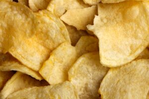 Výrobci brambůrků Bohemia Chips, firmě Intersnack, loni meziročně vzrostly tržby z prodeje výrobků, služeb a zboží o 15,2 procenta na 1,97 miliardy Kč.