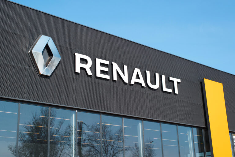 Francouzská automobilka Renault v prvním pololetí zvýšila celosvětový prodej meziročně o 13 procent na 1,13 milionu vozů