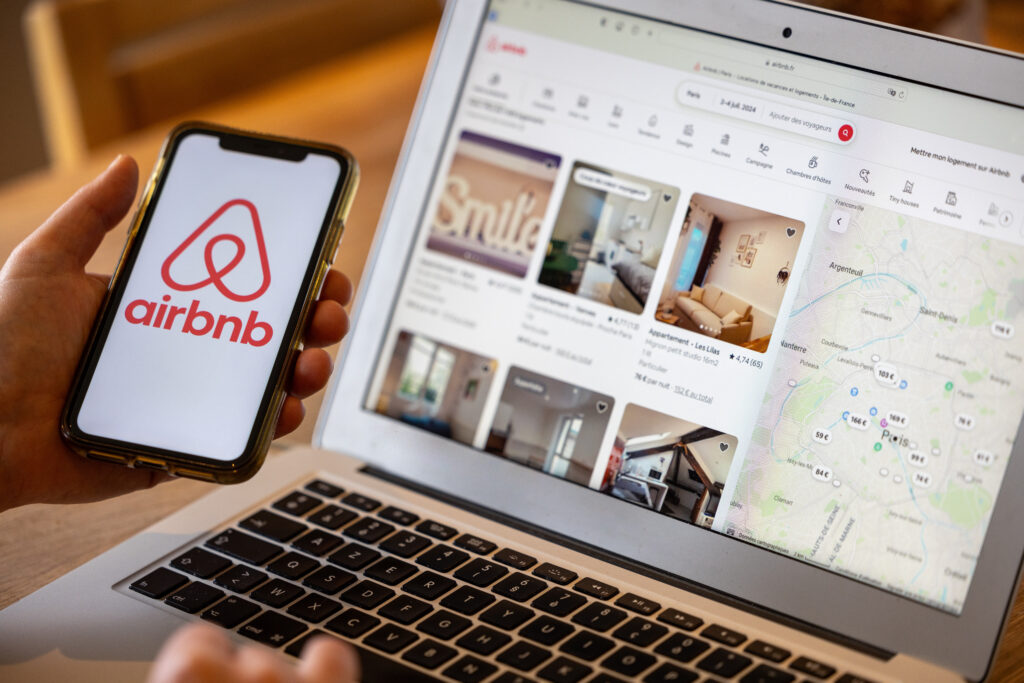 Airbnb, blockchain