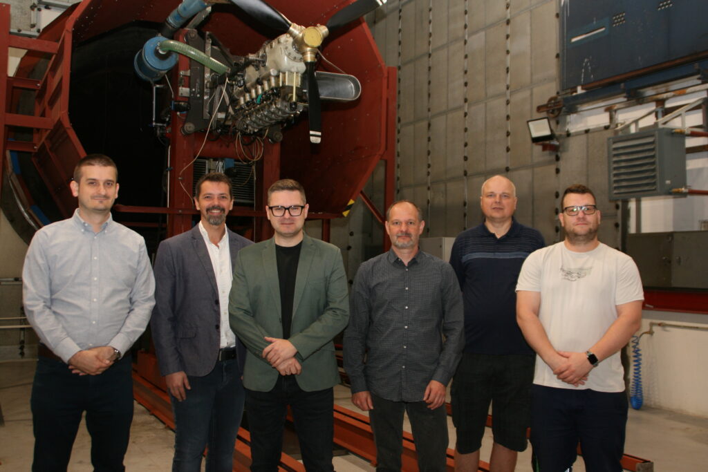 lom-praha-2 - Tradeinfo.cz