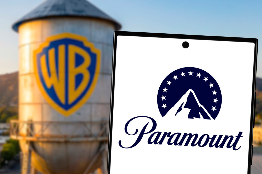 Paramount and Warner Bros logo on Tower - Tradeinfo.cz Paramount