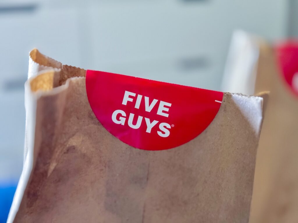 Five Guys34 - Tradeinfo.cz Five Guys