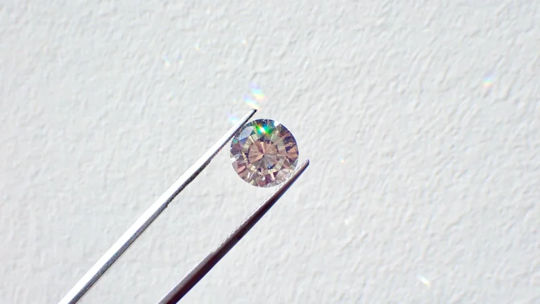 Diamantový trh ztrácí lesk. De Beers snižuje ceny. Zdroj obrázku: Unsplash
