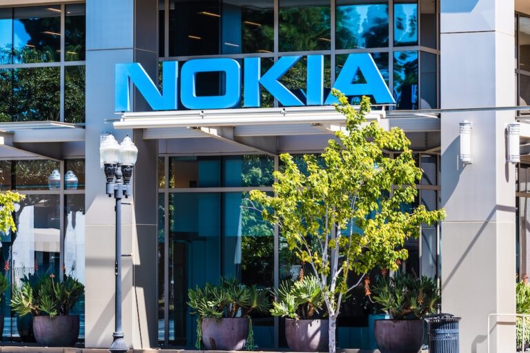 Nokia, Logo Zdroj fotky: Adobe Stock
