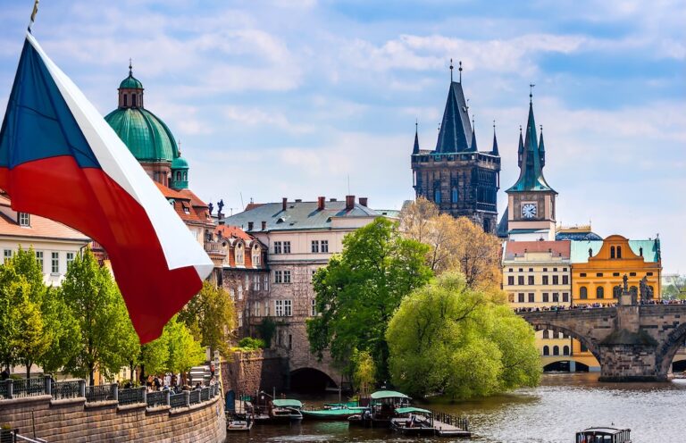 Praha - Česko. Zdroj fotky: Adobe Stock
