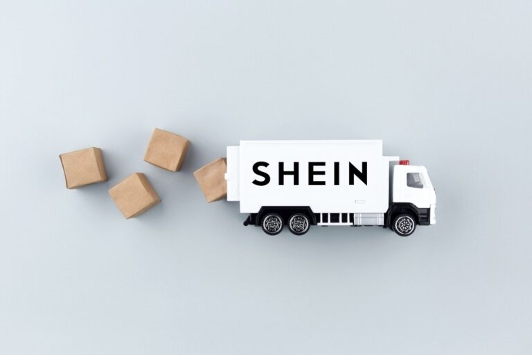 Shein. Zdroj fotky: Adobe Stock
