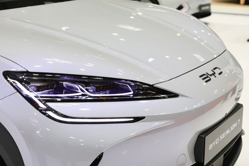 BYD - Tradeinfo.cz BYD, Tesla, Inovace
