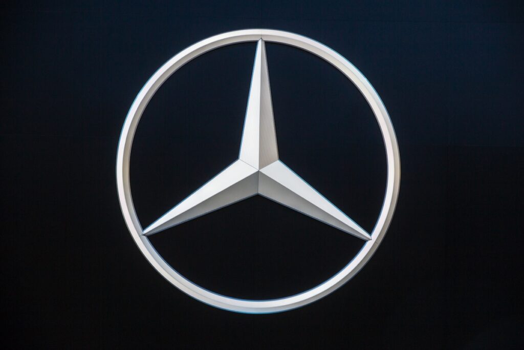 Mercedes5433256 - Tradeinfo.cz Mercedes, Německo