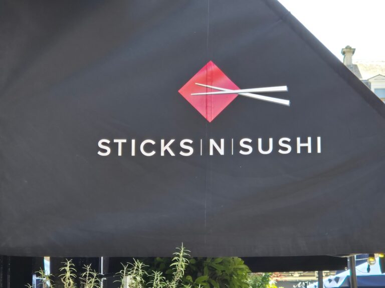 Sticksn Sushi
