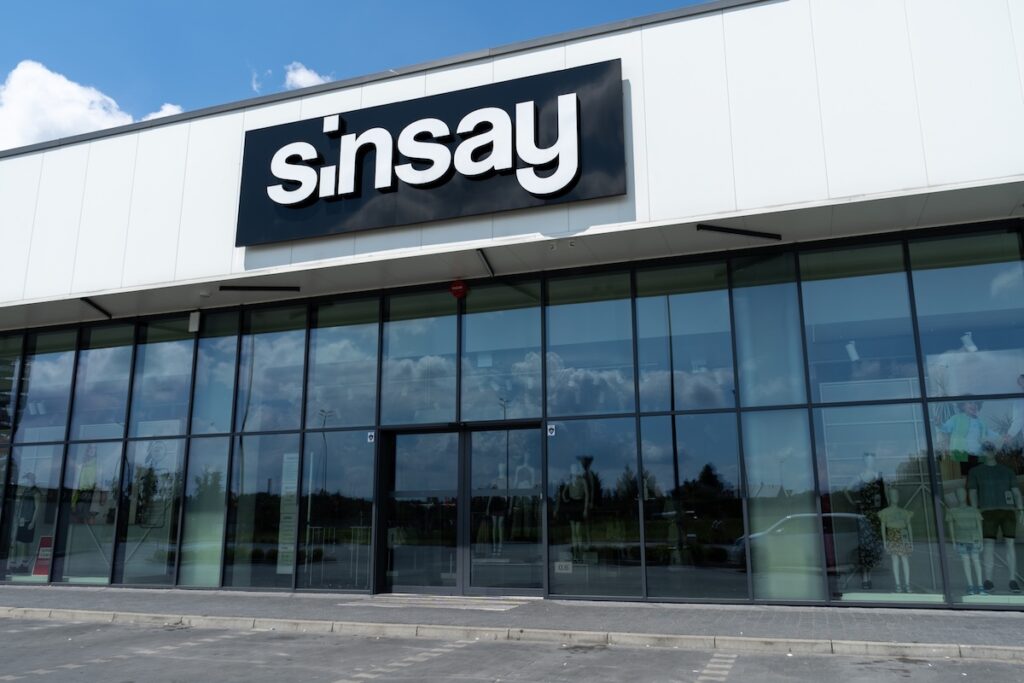 Sinsay - Tradeinfo.cz Sinsay